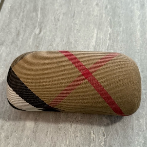 Burberry Classic Nova Check Plaid Hard Clamshell Case - Picture 3 of 4